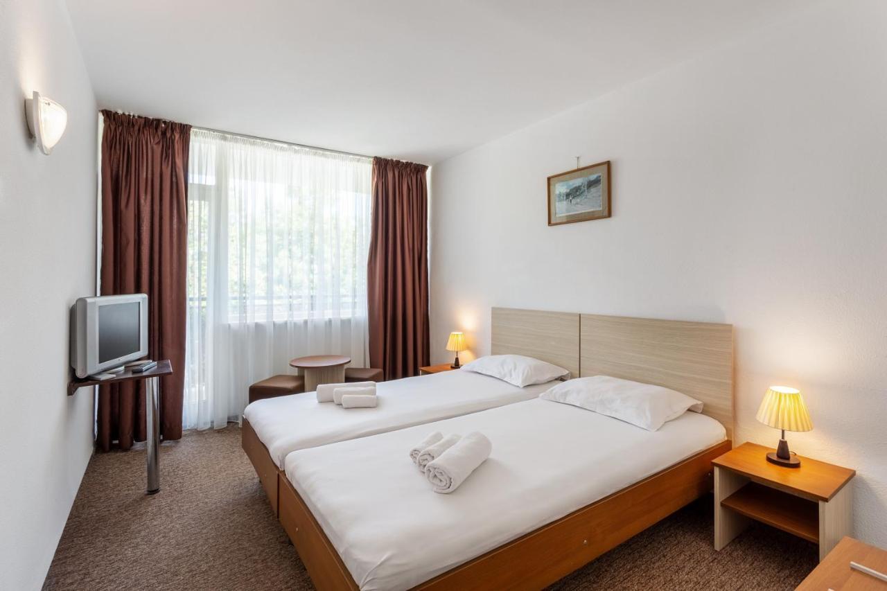 Hotel Neko Saturn Kültér fotó